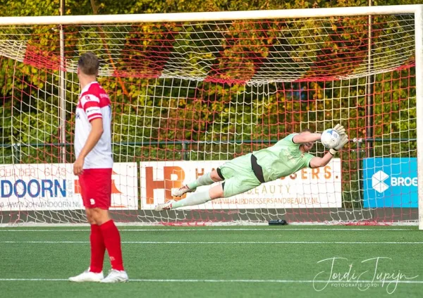 FC De Bilt - v.v. Woudenberg – sportfotografie door Fotografie Jordi