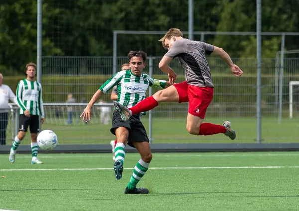 v.v. Tricht - FC De Bilt (0-2) – foto 2 van 21