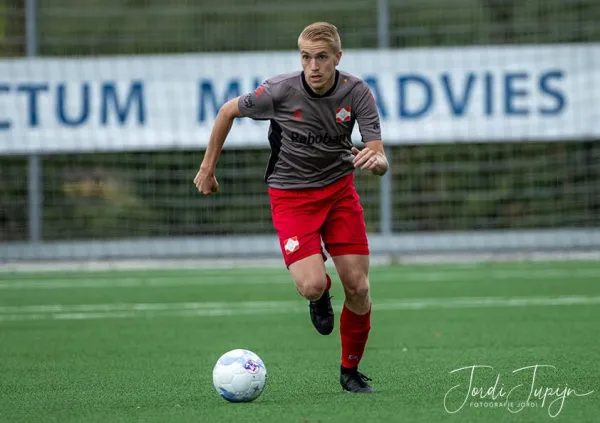 v.v. Tricht - FC De Bilt (0-2) – foto 9 van 21