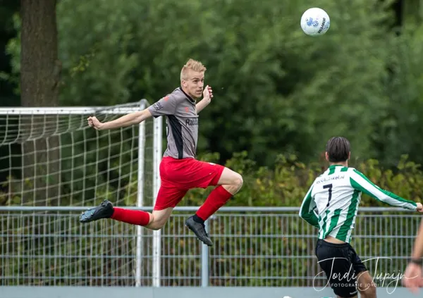 v.v. Tricht - FC De Bilt (0-2) – foto 13 van 21
