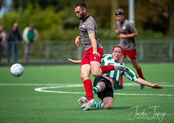 v.v. Tricht - FC De Bilt (0-2) – foto 17 van 21