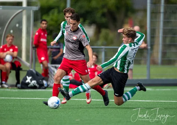 v.v. Tricht - FC De Bilt (0-2) – foto 20 van 21