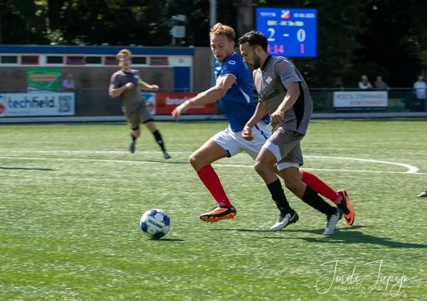BFC - FC De Bilt (4-2) – foto 2 van 26