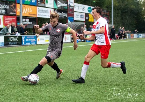 sv De Valleivogels - FC De Bilt (2-0) – sportfotografie door Fotografie Jordi