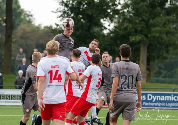 sv De Valleivogels - FC De Bilt (2-0) – sportfotografie door Fotografie Jordi