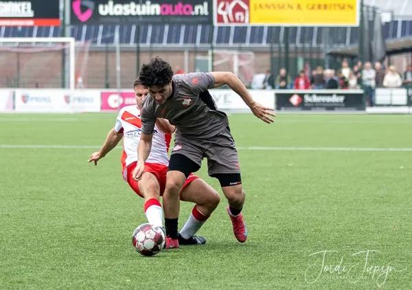 sv De Valleivogels - FC De Bilt (2-0) – sportfotografie door Fotografie Jordi