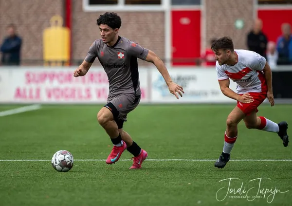 sv De Valleivogels - FC De Bilt (2-0) – sportfotografie door Fotografie Jordi