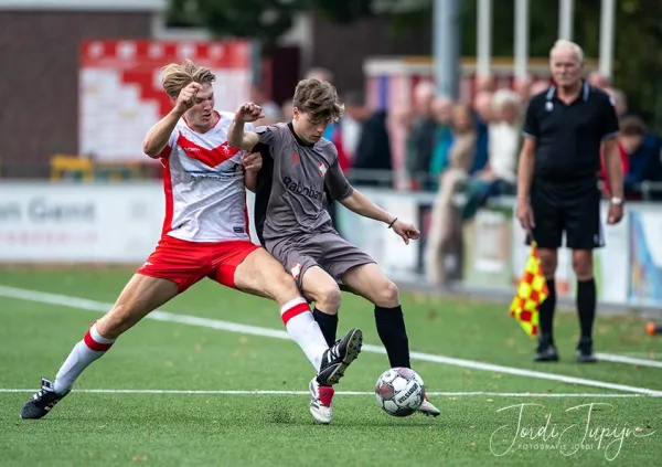 sv De Valleivogels - FC De Bilt (2-0) – sportfotografie door Fotografie Jordi