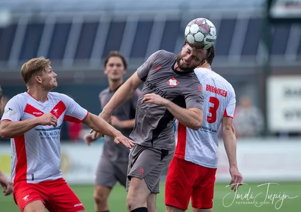 sv De Valleivogels - FC De Bilt (2-0) – sportfotografie door Fotografie Jordi