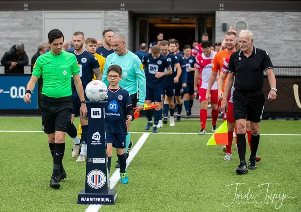 s.v. Parkhout - FC De Bilt (2-1) – foto 2 van 20