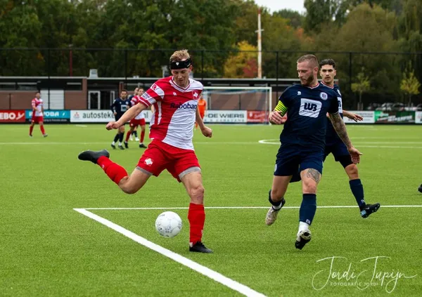 s.v. Parkhout - FC De Bilt (2-1) – foto 11 van 20