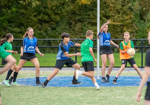Koveni Korfbal – foto 8 van 25