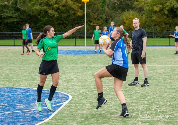 Koveni Korfbal – foto 14 van 25