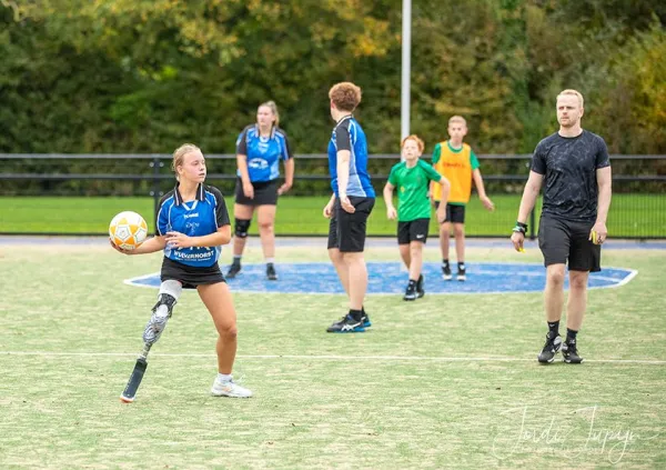 Koveni Korfbal – foto 16 van 25
