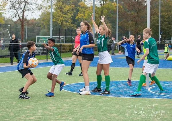 Koveni Korfbal – foto 19 van 25