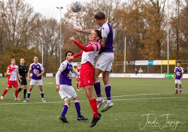 FC De Bilt - s.v. Zeist (4-1) – sportfotografie door Fotografie Jordi