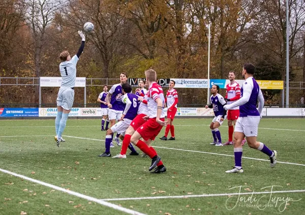 FC De Bilt - s.v. Zeist (4-1) – sportfotografie door Fotografie Jordi