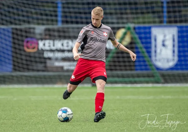 FC Victoria - FC De Bilt (3-2) – foto 5 van 24