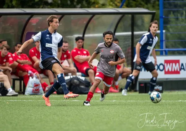 FC Victoria - FC De Bilt (3-2) – foto 8 van 24