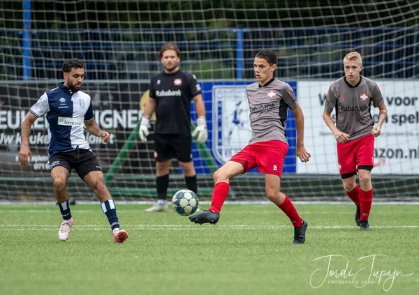 FC Victoria - FC De Bilt (3-2) – foto 20 van 24