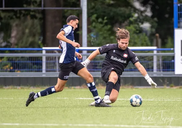 FC Victoria - FC De Bilt (3-2) – foto 22 van 24