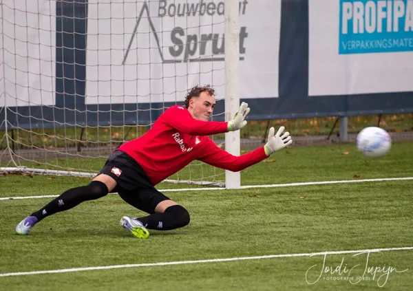 s.v. Montfoort '19 - FC De Bilt (1-1) – foto 2 van 14