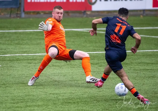 s.v. Montfoort '19 - FC De Bilt (1-1) – foto 12 van 14