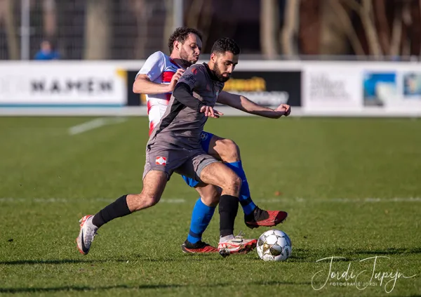 FC Oudewater - FC De Bilt (2-3) – sportfotografie door Fotografie Jordi