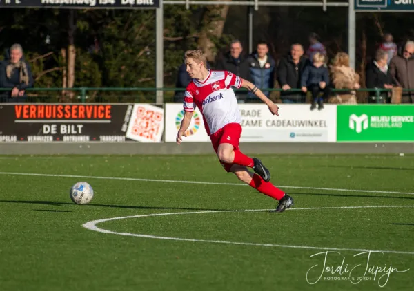 FC De Bilt - vv De Meern – sportfotografie door Fotografie Jordi