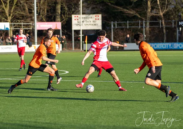 FC De Bilt - vv De Meern – sportfotografie door Fotografie Jordi