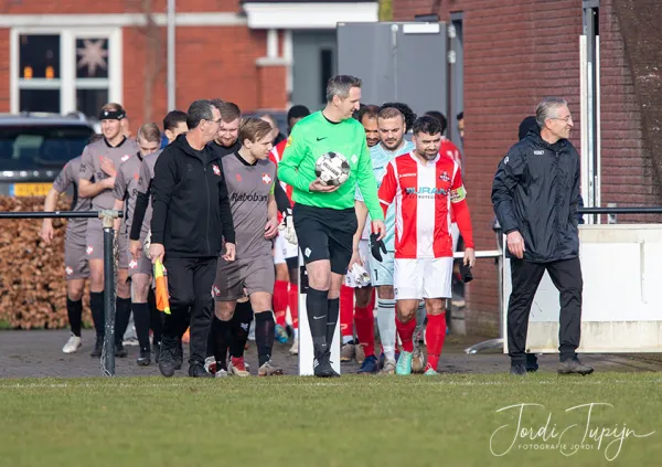 sv Nieuw Utrecht - FC De Bilt (1-1) – sportfotografie door Fotografie Jordi