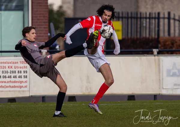 sv Nieuw Utrecht - FC De Bilt (1-1) – foto 5 van 53