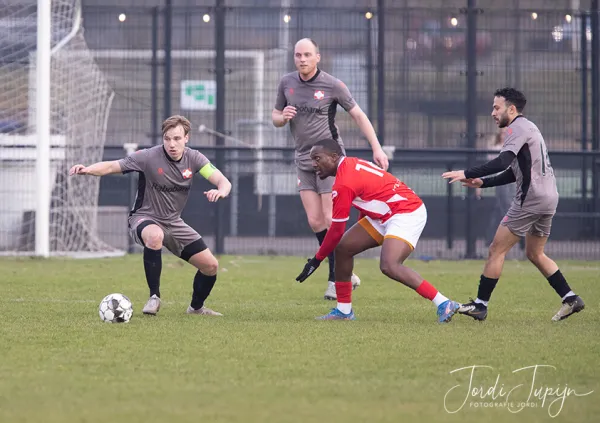 sv Nieuw Utrecht - FC De Bilt (1-1) – foto 30 van 53