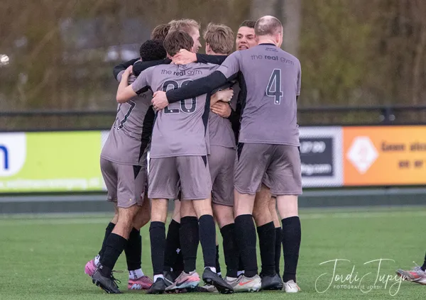 EDO - FC De Bilt (0-1) – foto 54 van 55