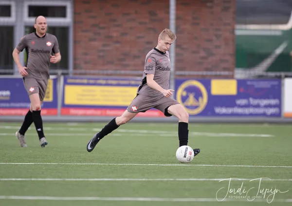 sv Donk - FC De Bilt – foto 55 van 57