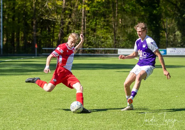 sv Zeist - FC De Bilt – foto 5 van 35