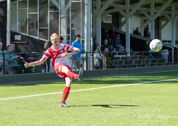 sv Zeist - FC De Bilt – foto 9 van 35