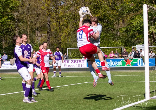 sv Zeist - FC De Bilt – foto 15 van 35