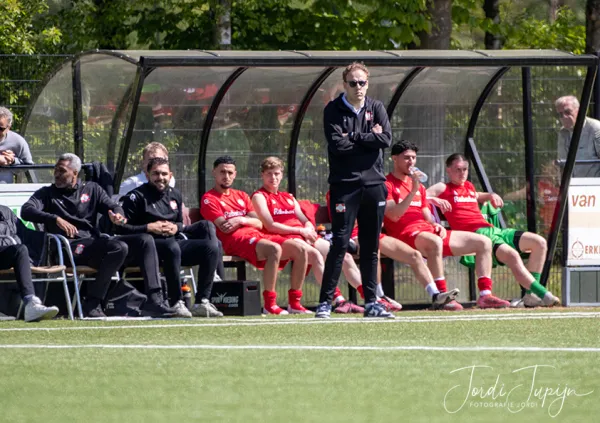 sv Zeist - FC De Bilt – foto 17 van 35