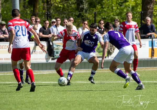 sv Zeist - FC De Bilt – foto 30 van 35