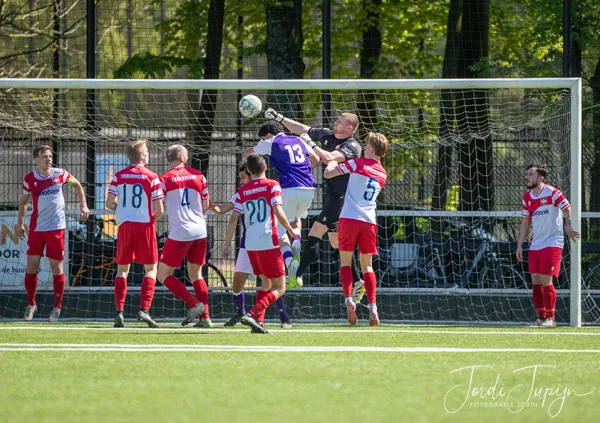 sv Zeist - FC De Bilt – foto 31 van 35