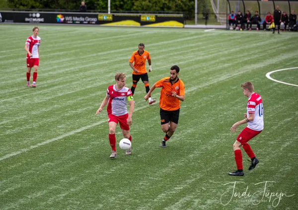 vv de Meern - FC De Bilt (0-4) – foto 12 van 19