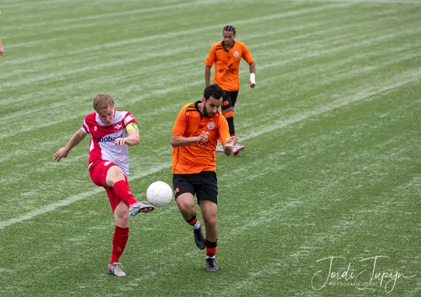 vv de Meern - FC De Bilt (0-4) – foto 13 van 19