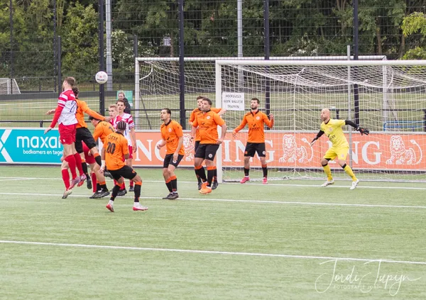 vv de Meern - FC De Bilt (0-4) – foto 18 van 19