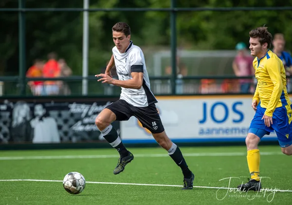 JSV 4 - Delta Sport '95 5 (4-1) – foto 19 van 63