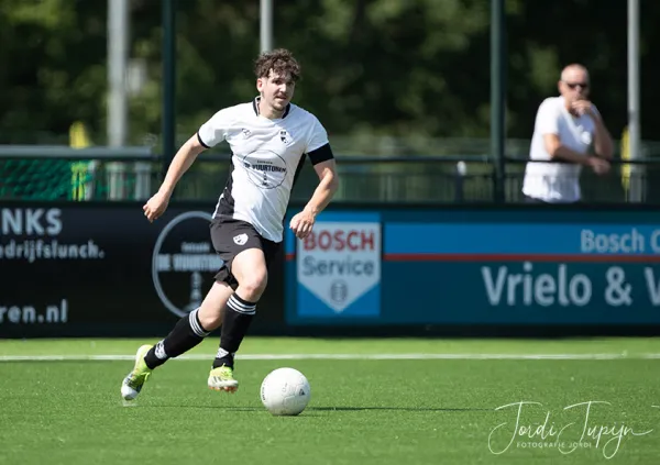 JSV 4 - Delta Sport '95 5 (4-1) – foto 32 van 63