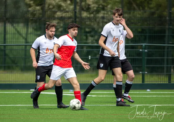 JSV O23-3 - sv DVSU O23-1 (4-0) – foto 3 van 49