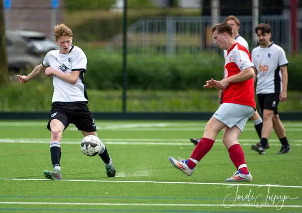 JSV O23-3 - sv DVSU O23-1 (4-0) – foto 33 van 49