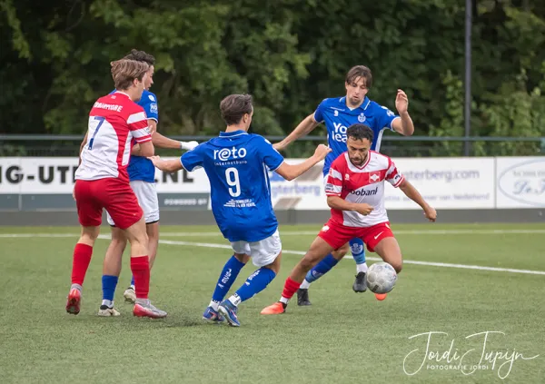 FC De Bilt - so Soest (1-1) – sportfotografie door Fotografie Jordi