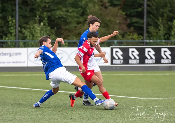 FC De Bilt - so Soest (1-1) – foto 9 van 16